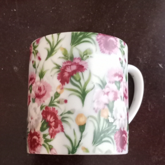 Teacups - Picture 9 of 16